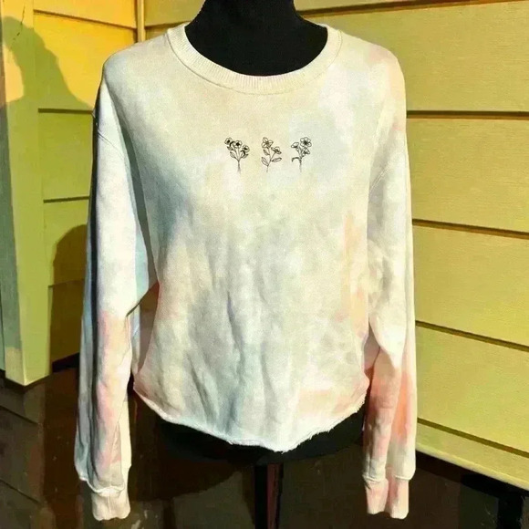 Hollister Sweaters - Hollister Cropped Top Long Sleeve Pullover Sweater Tie Dye Medium